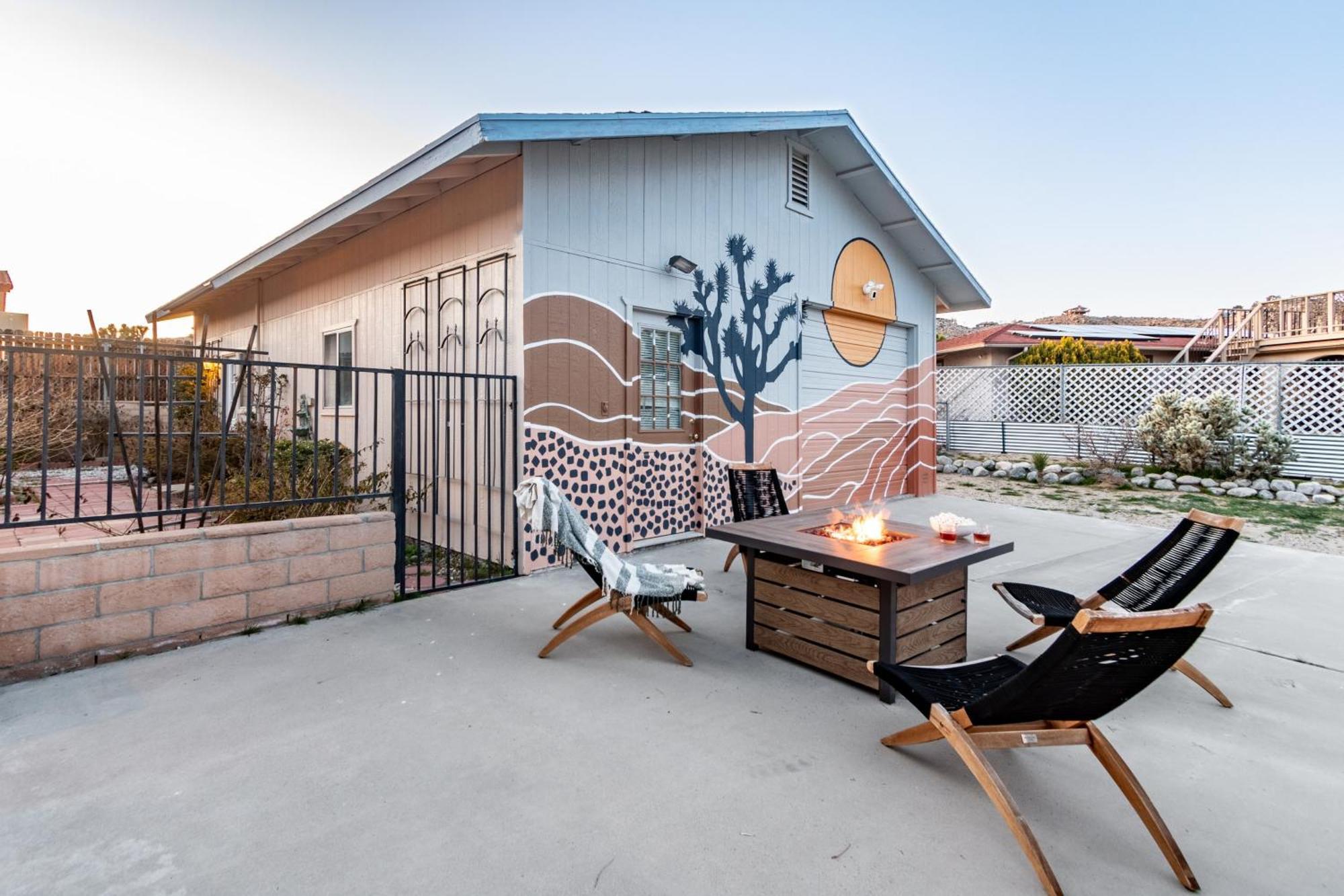 Archie By Avantstay Desert Retreat W Courtyard Edge Of Joshua Tree ยุคคาแวลลีย์ ภายนอก รูปภาพ